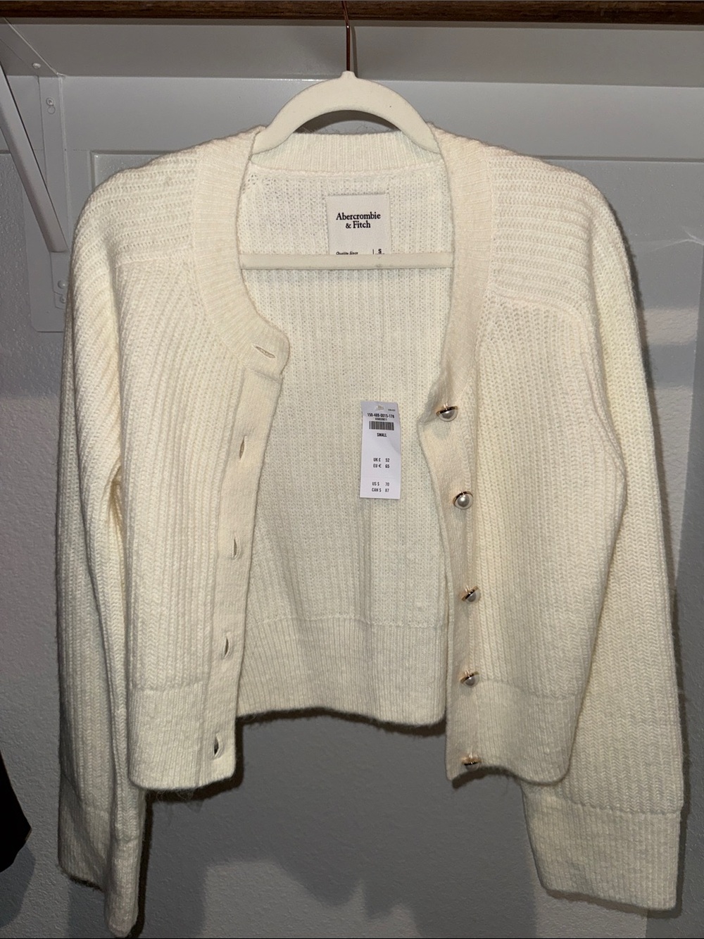 Abercrombie & Fitch Cream Cropped Ribbed Cardigan